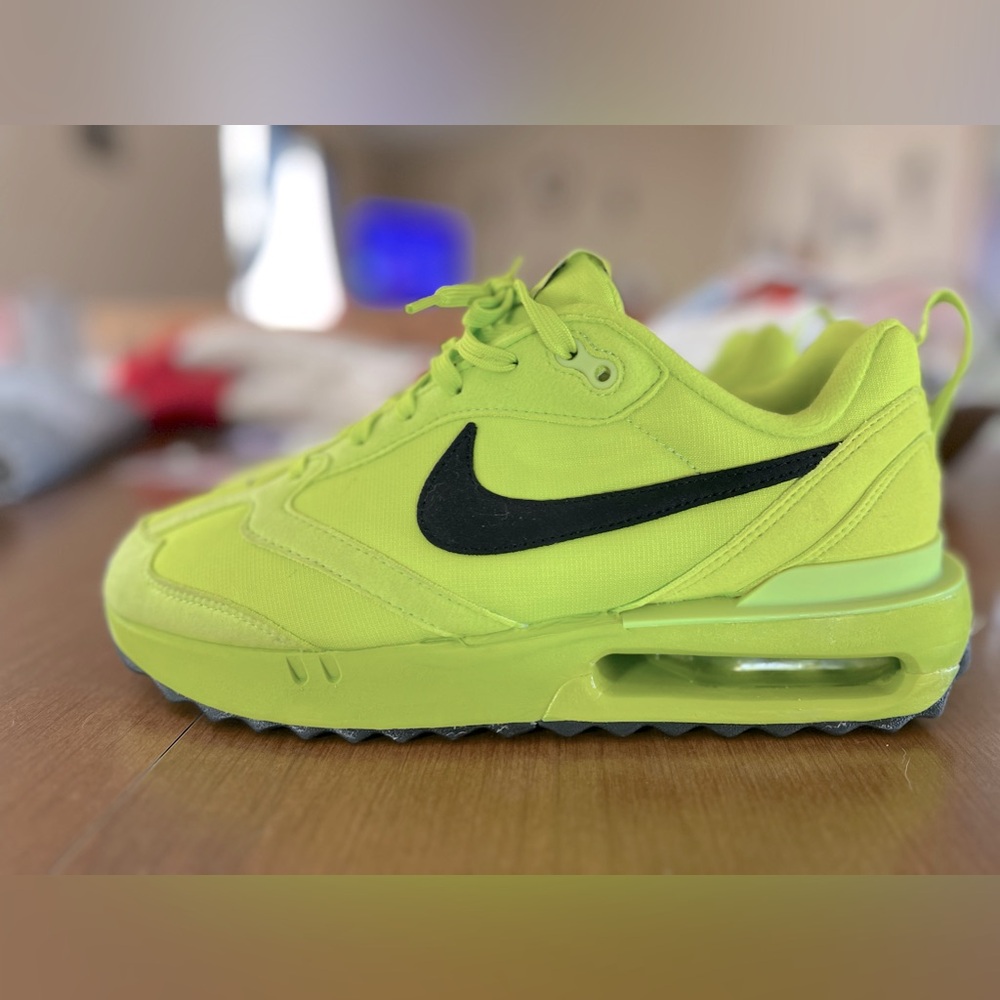 Nike Air Max Dawn Running Shoes